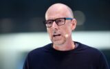 Cómo Scott Galloway de la Universidad de Nueva York utiliza la IA en el trabajo, cómo usted también puede hacerlo