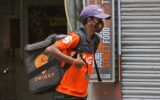 Swiggy, otrora dominante, busca un valor de 11.300 millones de dólares en su oferta pública inicial, menos de la mitad del valor de Zomato